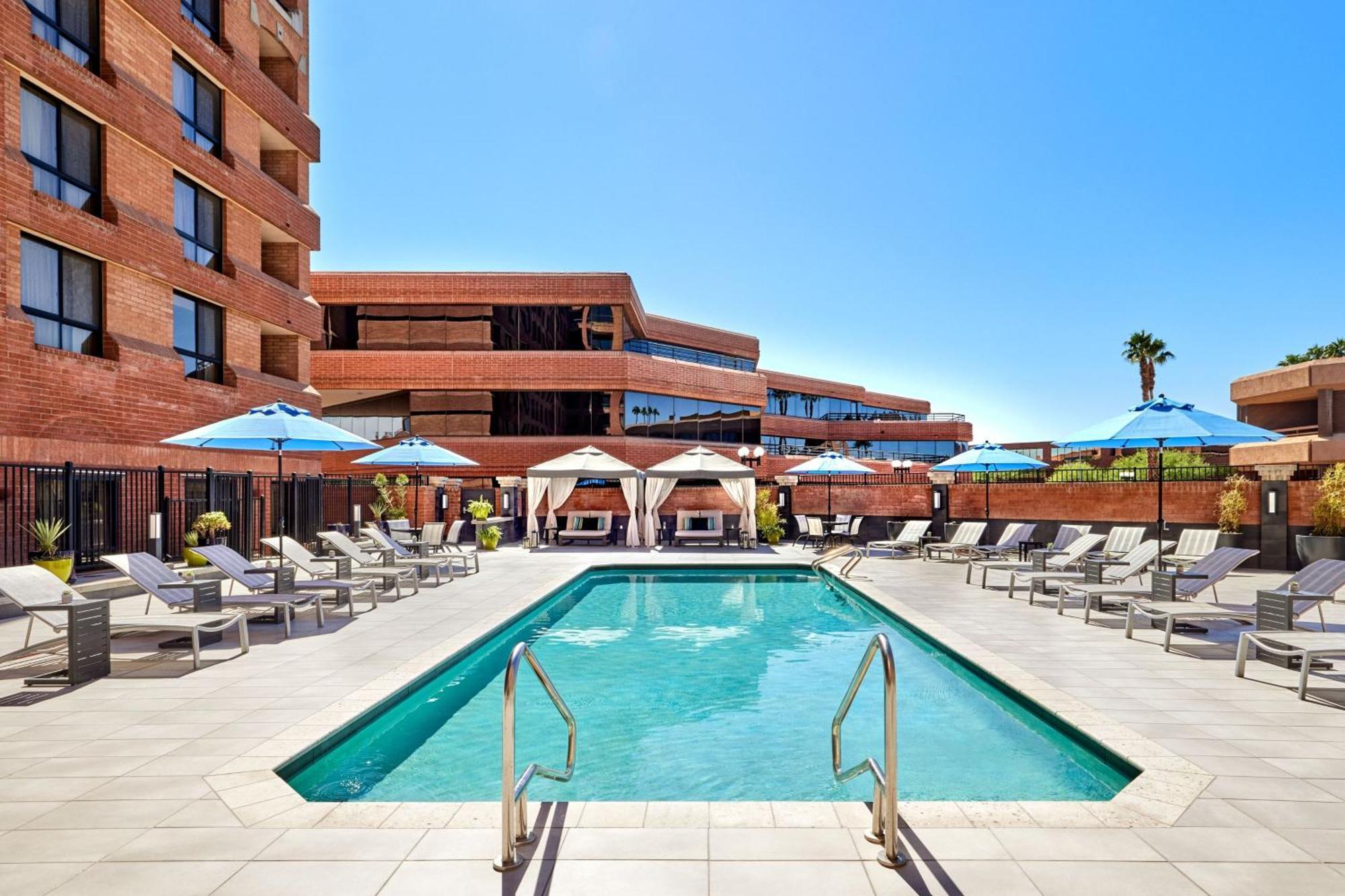 Отель Scottsdale Marriott Old Town Экстерьер фото