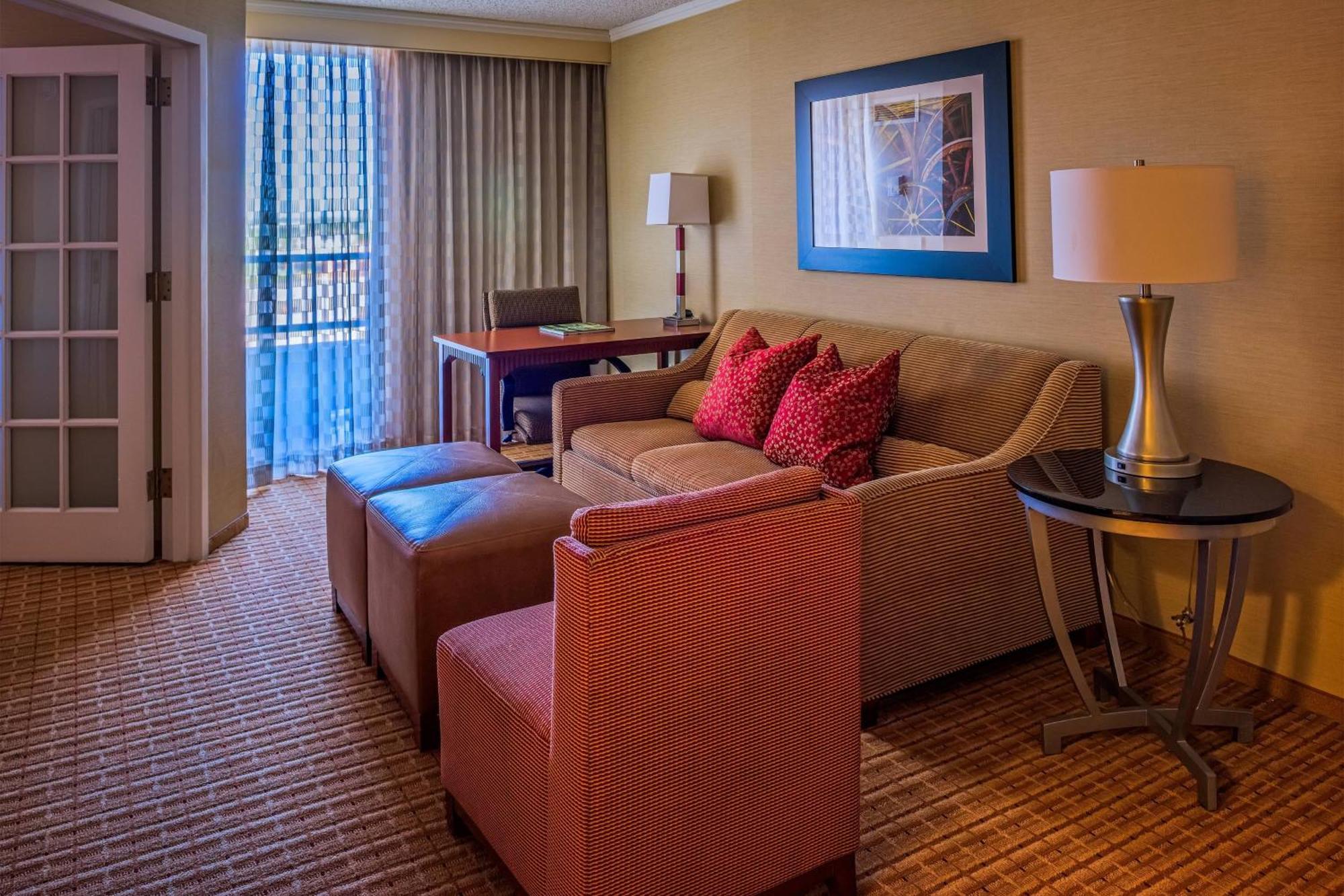 Отель Scottsdale Marriott Old Town Экстерьер фото