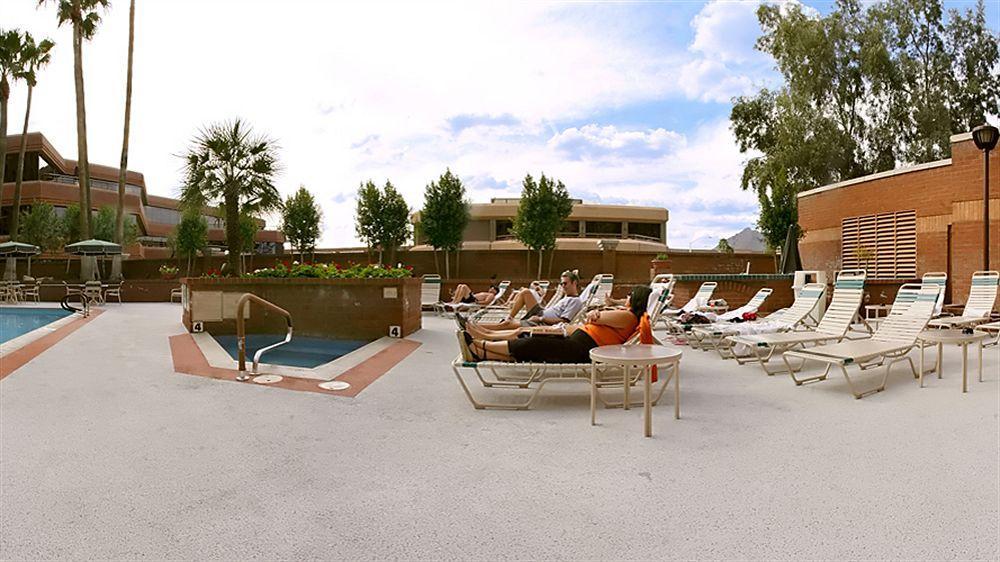 Отель Scottsdale Marriott Old Town Экстерьер фото
