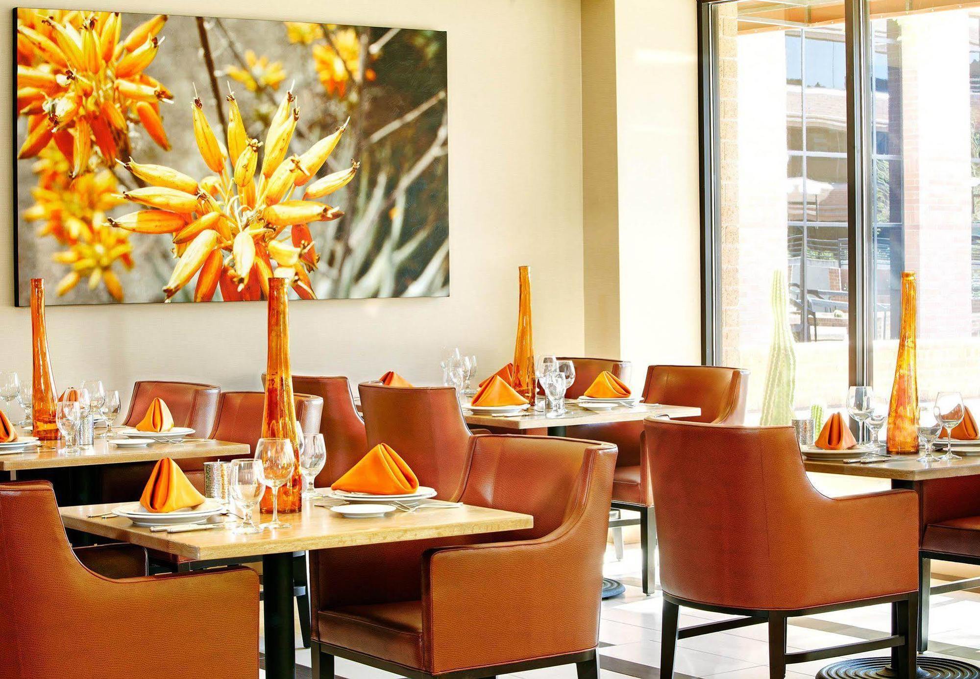 Отель Scottsdale Marriott Old Town Экстерьер фото